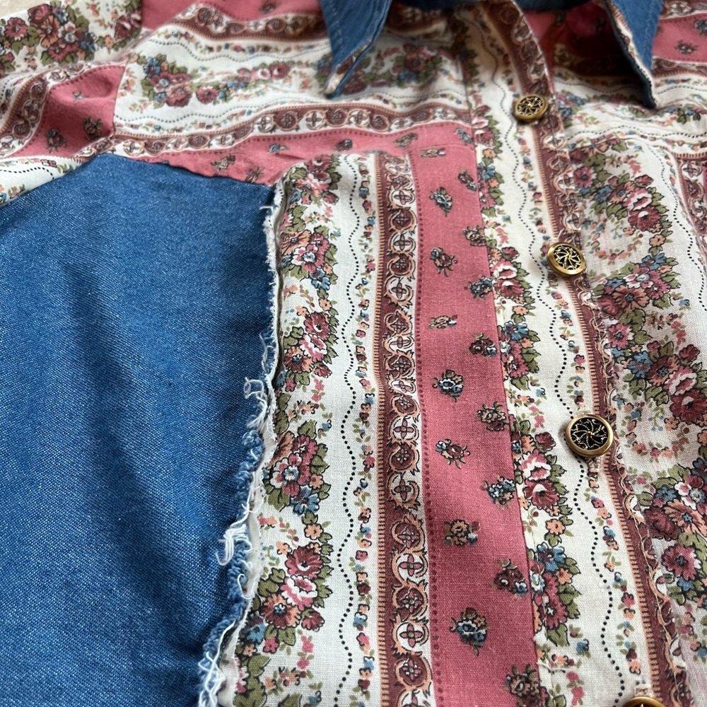 Vintage 1970’s Floral Patchwork Denim Western Shirt - Sz Small - Picture 3 of 14